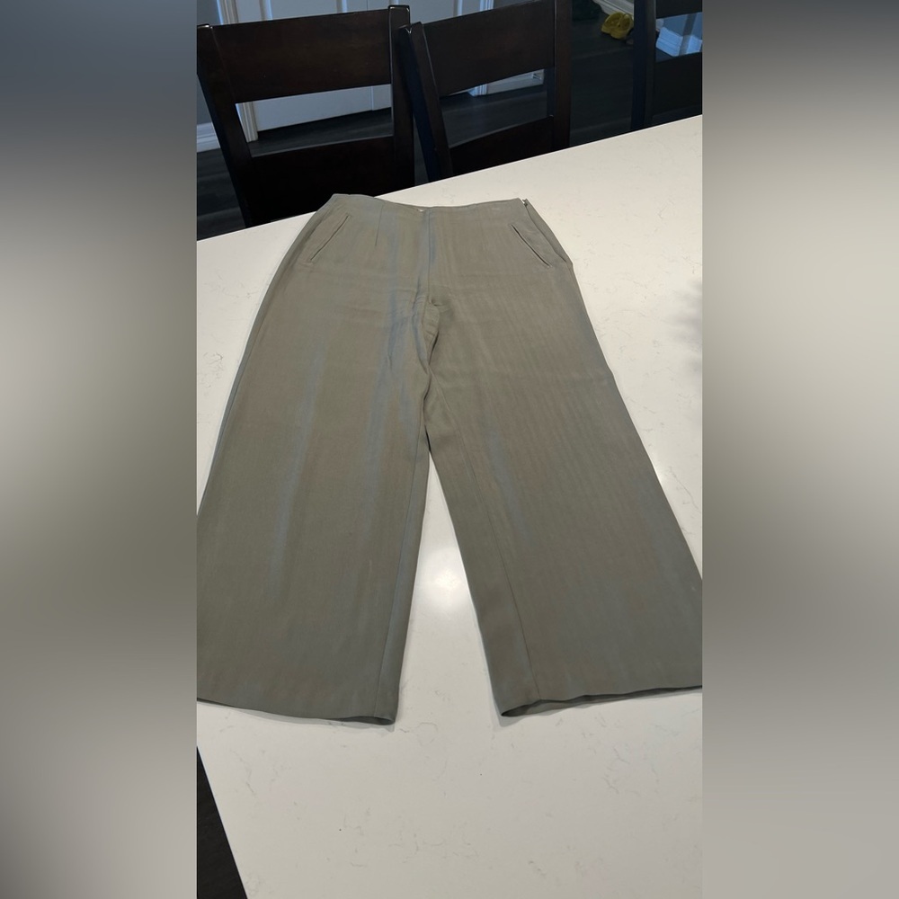Tommy Bahama Silk Trousers Olive Green size 10